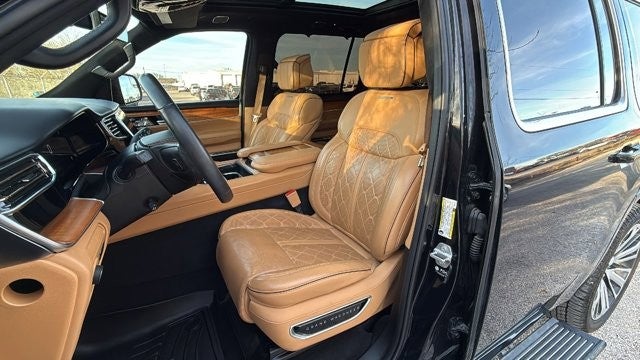 2023 Jeep Grand Wagoneer Series III