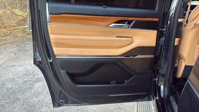 2023 Jeep Grand Wagoneer Series III