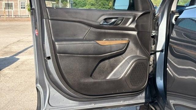 2022 GMC Acadia SLE