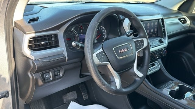 2022 GMC Acadia SLE