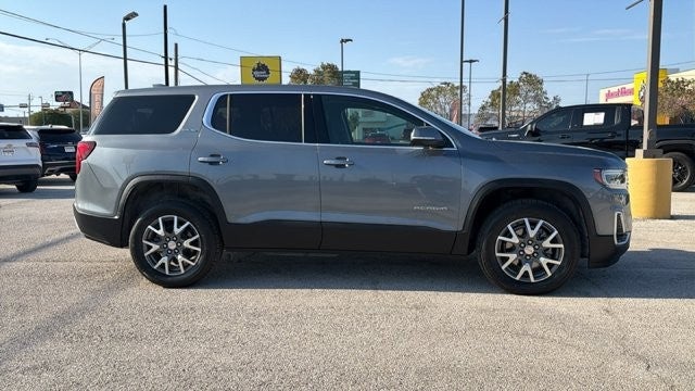 2022 GMC Acadia SLE
