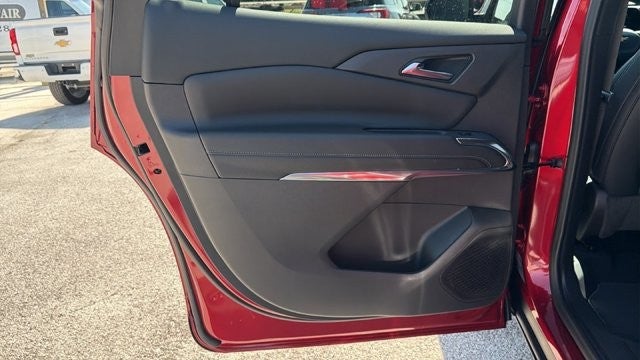 2027 Chevrolet Traverse LT - Photo 21