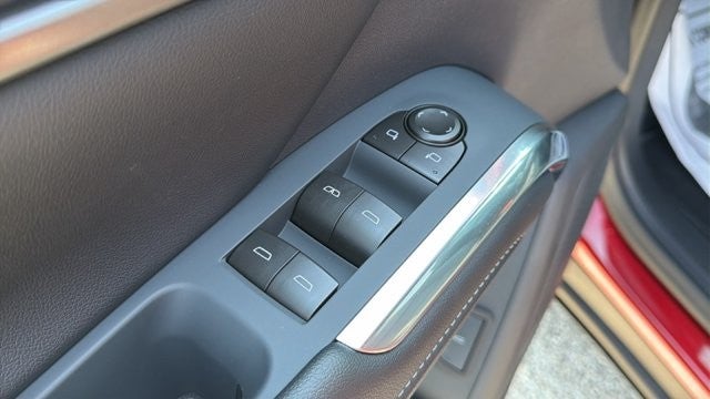 2027 Chevrolet Traverse LT - Photo 9