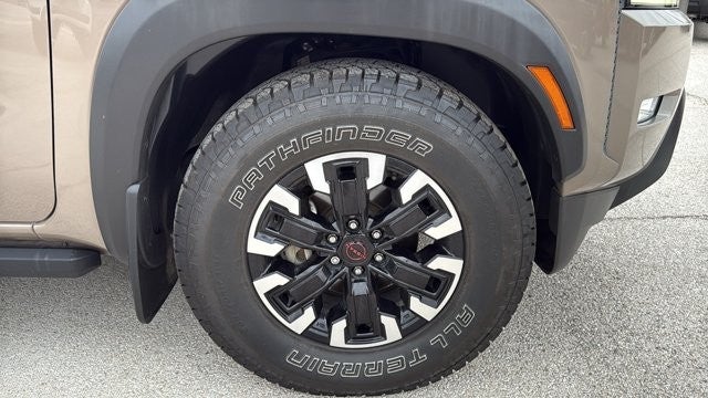 2022 Nissan Frontier Crew Cab PRO-X 4x2