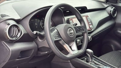 2023 Nissan Kicks SV Xtronic CVT