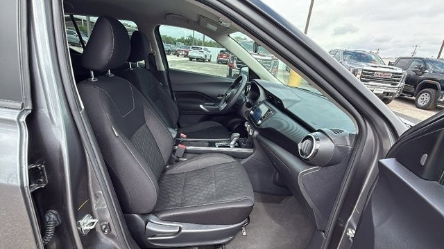 2023 Nissan Kicks SV Xtronic CVT