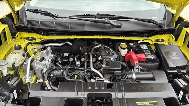 2025 Nissan Kicks SR FWD