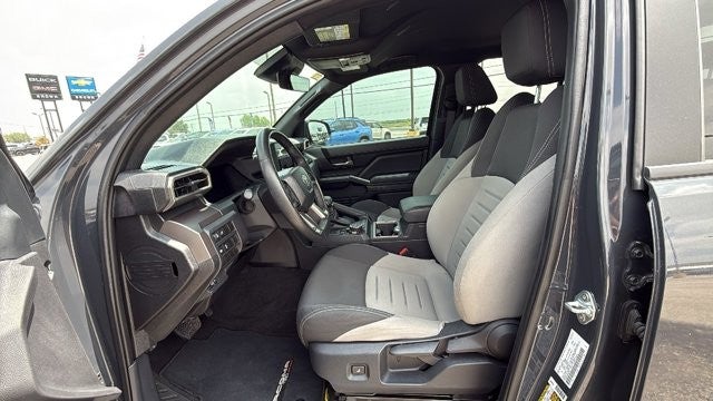 2024 Toyota Tacoma 4WD SR5