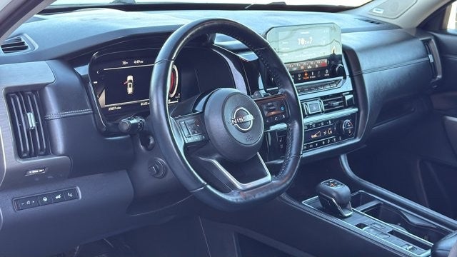 2022 Nissan Pathfinder Platinum