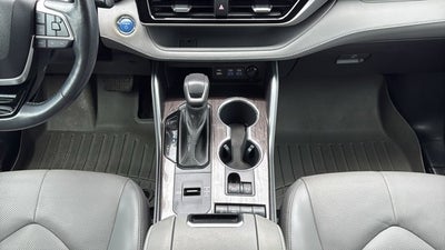 2022 Toyota Highlander Hybrid Platinum
