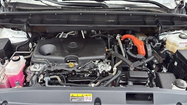 2022 Toyota Highlander Hybrid Platinum