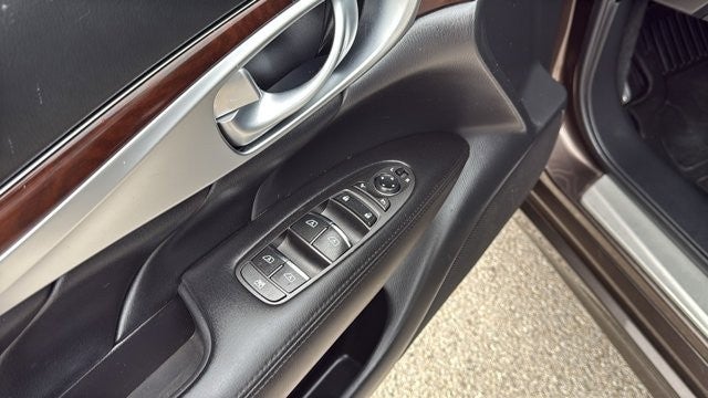 2019 INFINITI Q70 3.7 LUXE