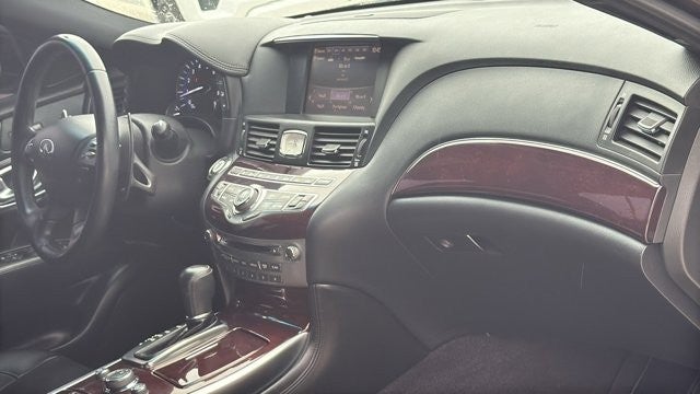 2019 INFINITI Q70 3.7 LUXE