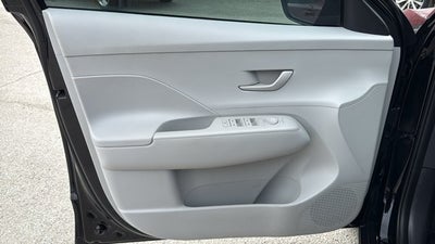 2025 Hyundai Kona SE