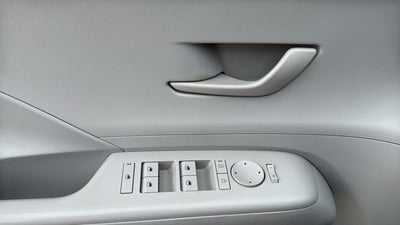 2025 Hyundai Kona SE