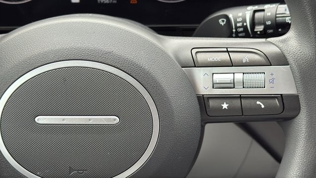 2025 Hyundai Kona SE
