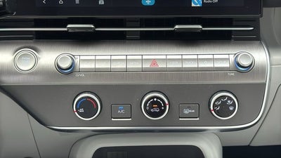 2025 Hyundai Kona SE